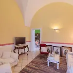 La Naca Della Taranta Bed & Breakfast 4*